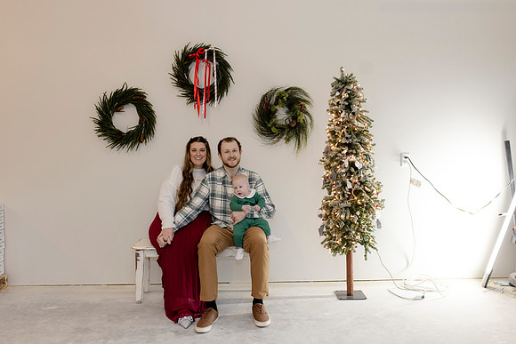 C08A3647 christmas mini shoot