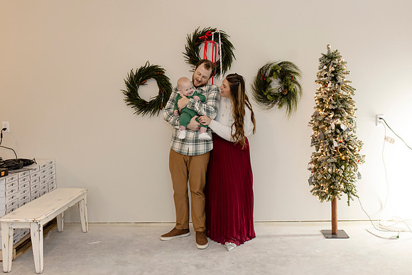 C08A3667 christmas mini shoot