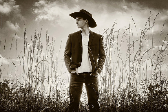 PPC08A4057 bwSENIOR PICS
