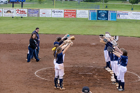 C08A5293senior night