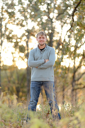 C08A7038 senior photos