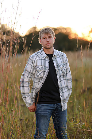 C08A7164 senior photos