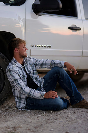 C08A7183 senior photos