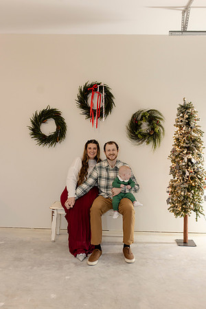 C08A3642 christmas mini shoot