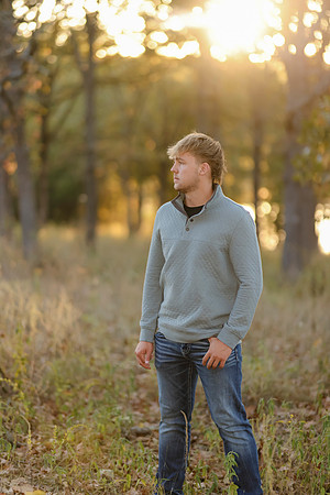 C08A7018 senior photos