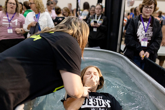 C08A5320 BAPTISM
