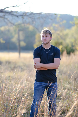 C08A6667 senior photos