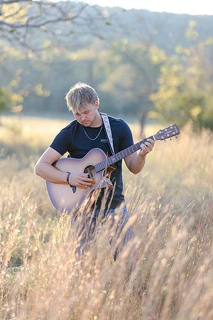 C08A6818 senior photos