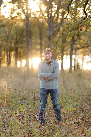 C08A7012 senior photos