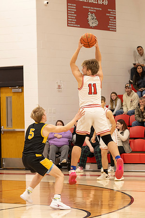 C08A4801basketball sports photography-DeNoiseAI-standard
