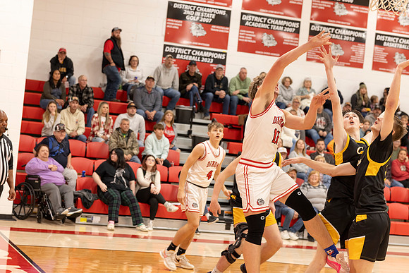 C08A4839basketball sports photography-DeNoiseAI-standard