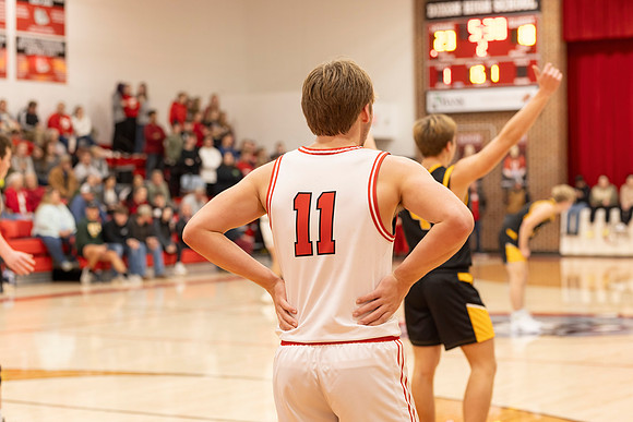 C08A4854basketball sports photography-DeNoiseAI-standard