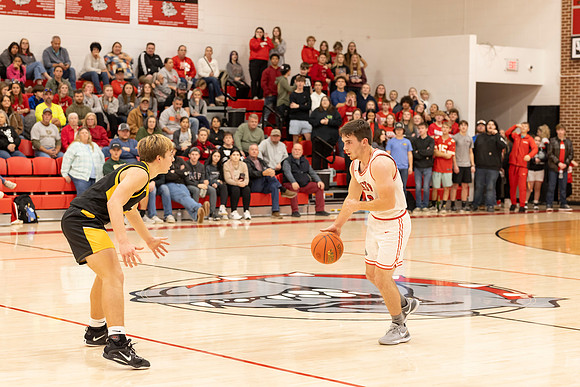 C08A4956basketball sports photography-DeNoiseAI-standard