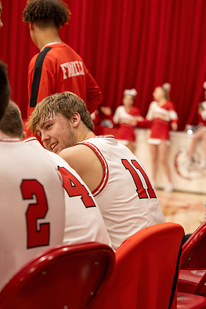C08A4974basketball sports photography-DeNoiseAI-standard