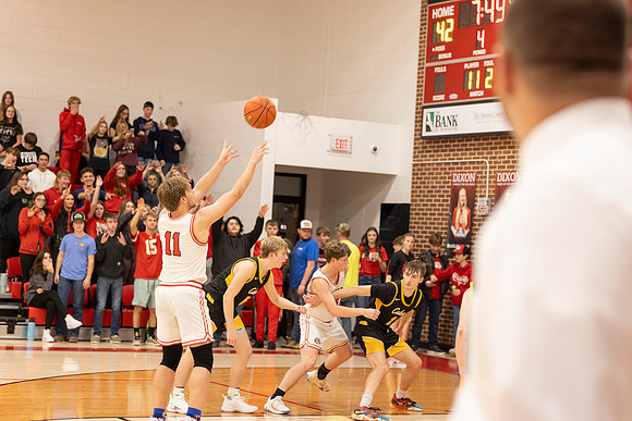 C08A5166basketball sports photography-DeNoiseAI-standard