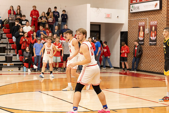 C08A5177basketball sports photography-DeNoiseAI-standard