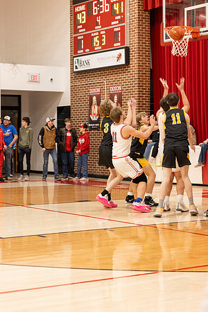 C08A5202basketball sports photography-DeNoiseAI-standard