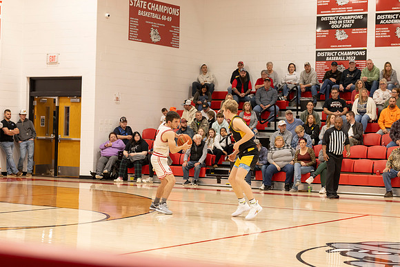 C08A5349basketball sports photography-DeNoiseAI-standard