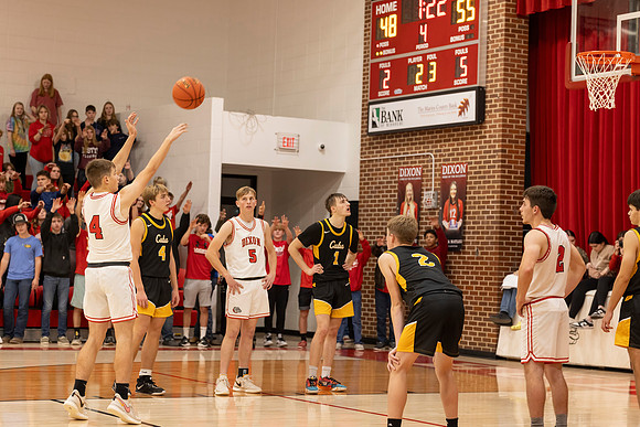 C08A5384basketball sports photography-DeNoiseAI-standard