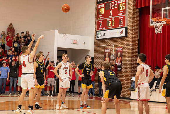 C08A5385basketball sports photography-DeNoiseAI-standard