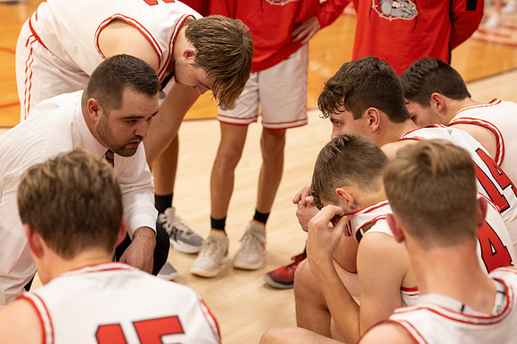 C08A5433basketball sports photography-DeNoiseAI-standard