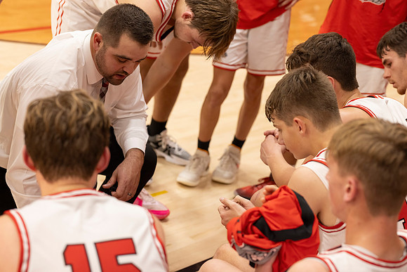 C08A5439basketball sports photography-DeNoiseAI-standard