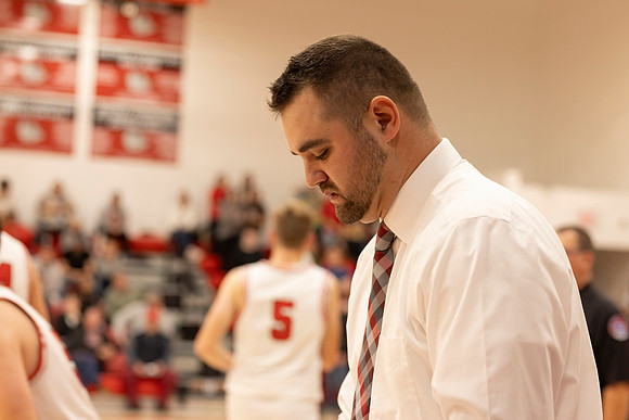 C08A5474basketball sports photography-DeNoiseAI-standard