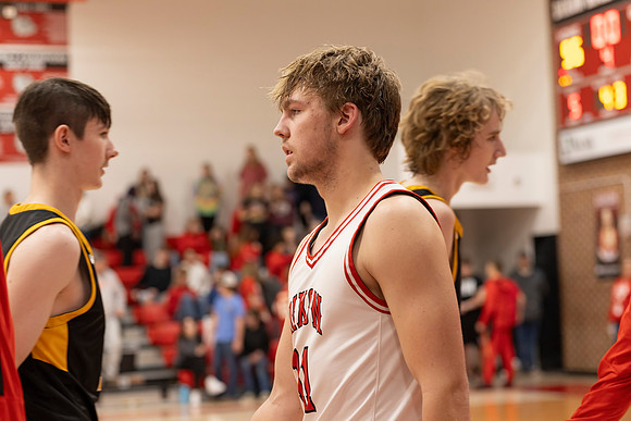 C08A5478basketball sports photography-DeNoiseAI-standard