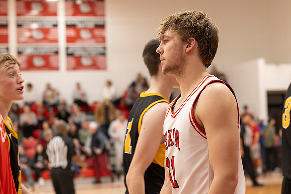 C08A5480basketball sports photography-DeNoiseAI-standard
