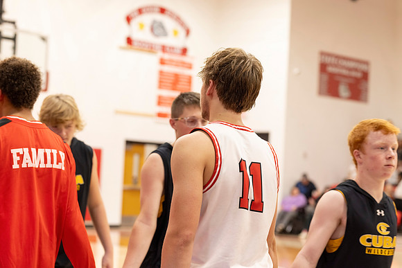 C08A5497basketball sports photography-DeNoiseAI-severe-noise