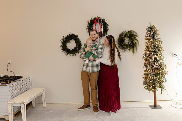 C08A3677 christmas mini shoot