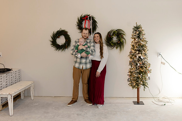 C08A3704 christmas mini shoot