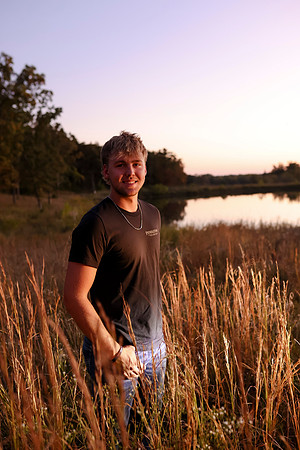 C08A7242 senior photos