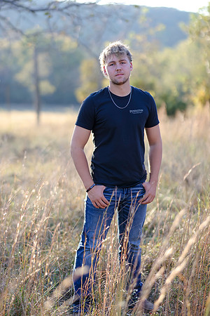 C08A6675 senior photos