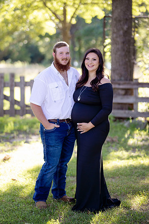C08A0039 copyMATERNITY SHOOT