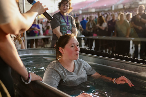 C08A2441 BAPTISM PHOTOGRAPHY