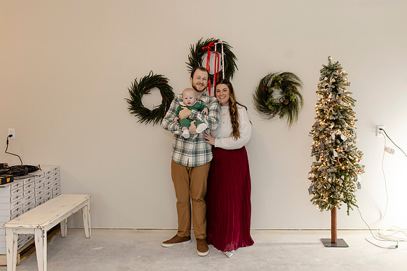 C08A3655 christmas mini shoot