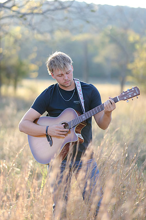 C08A6821 senior photos