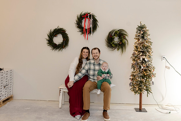 C08A3635 christmas mini shoot