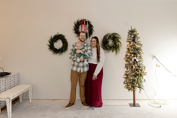 C08A3696 christmas mini shoot