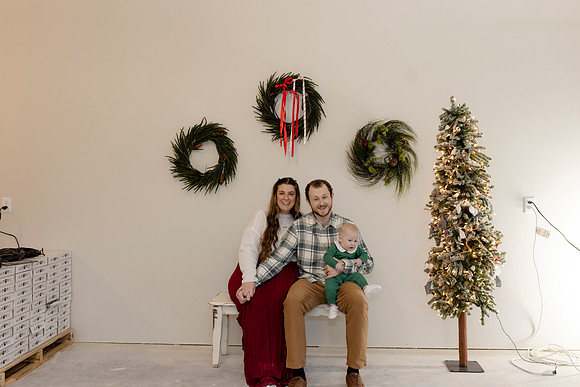 C08A3636 christmas mini shoot