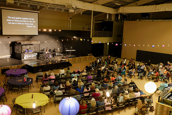 C08A8670IGNITE RIVER CONF