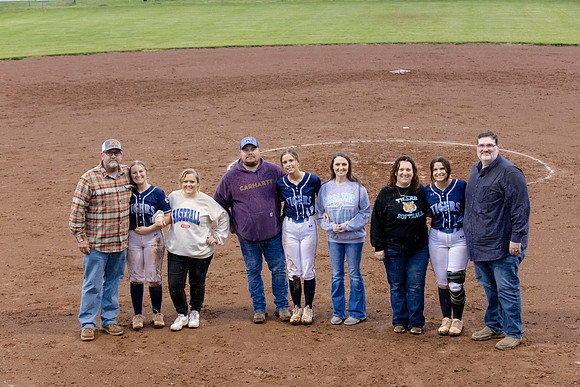 C08A5399senior night