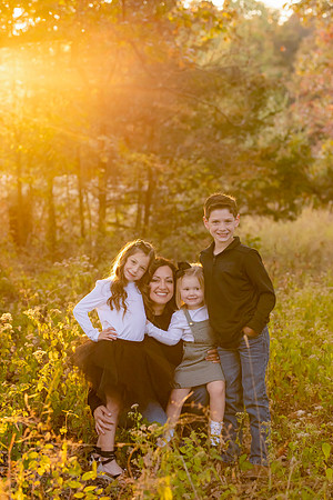 C08A9806 copy-DeNoiseAI-standardFAMILY SHOOT