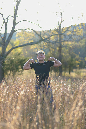 C08A6652 senior photos