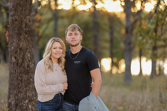 C08A7115 senior photos
