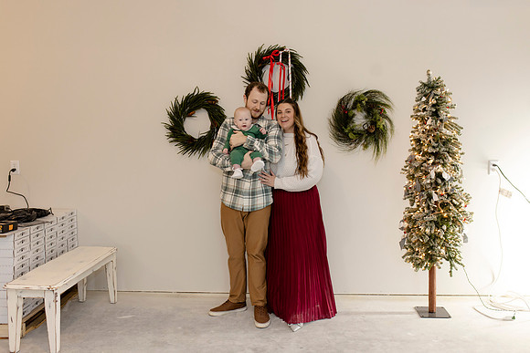 C08A3654 christmas mini shoot
