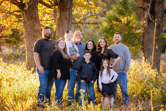 C08A9656 copy-DeNoiseAI-standardFAMILY SHOOT