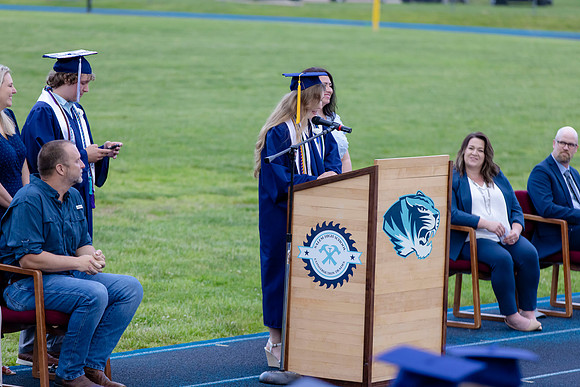 C08A8963graduation