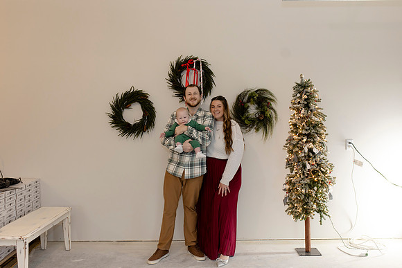 C08A3726 christmas mini shoot
